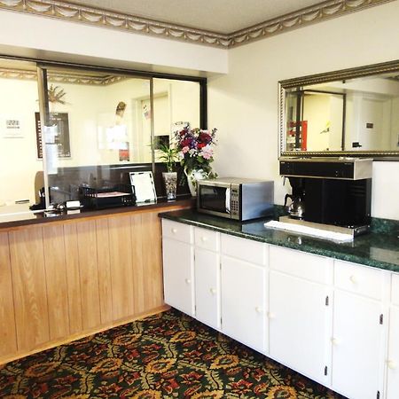 Budget Inn Daleville Eksteriør bilde