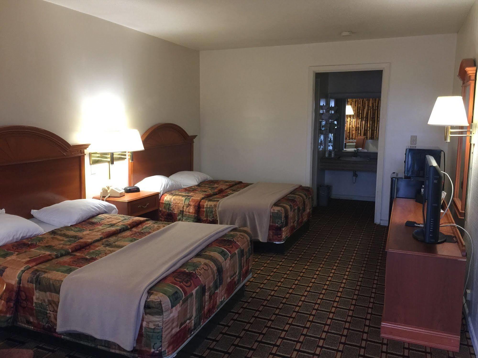 Budget Inn Daleville Eksteriør bilde